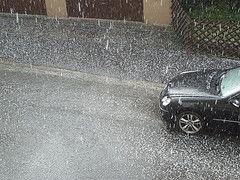 Projected changes in hailstorms during the 21st century over the UK