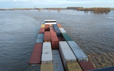 Extreme weather and climate change impacts on inland waterway transport