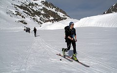 The vulnerability of Pyrenean ski resorts  to climate change